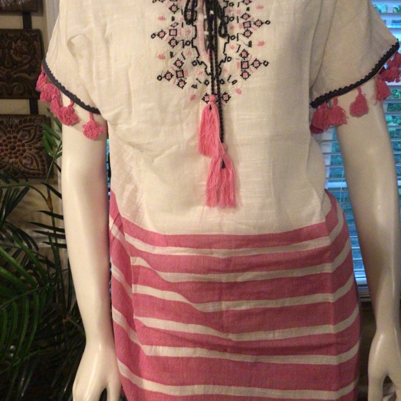 NWT Women’s Beach Cover-Up - Picture 1 of 2